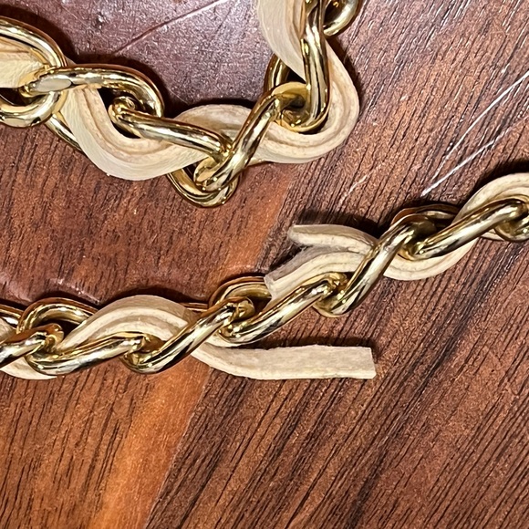 Kids crossbody or shoulder purse, used, FREE with kids purchase, must be BUNDLED - Picture 10 of 16